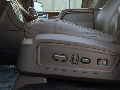 2014 Lincoln Navigator Base