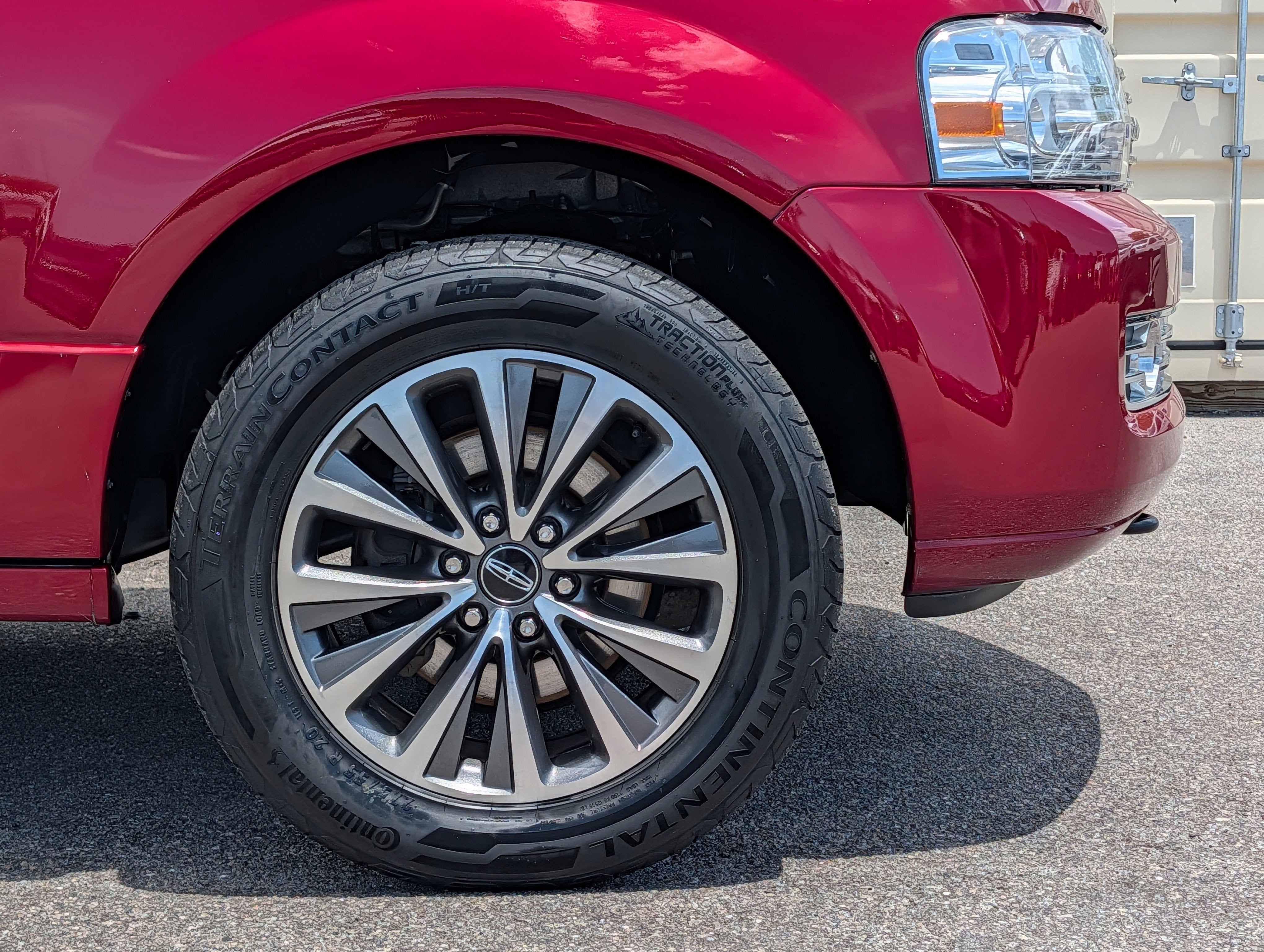 2014 Lincoln Navigator Base