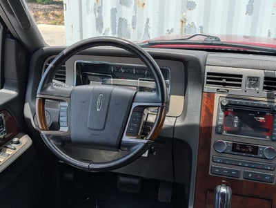 2014 Lincoln Navigator Base