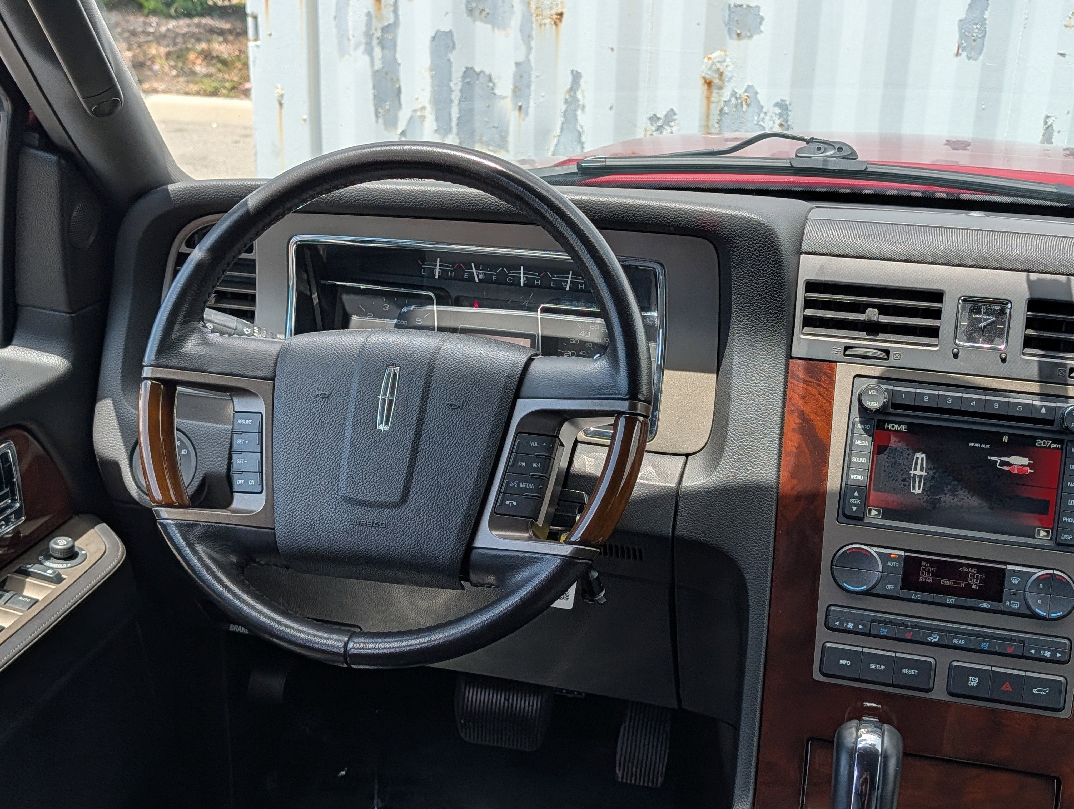 2014 Lincoln Navigator Base