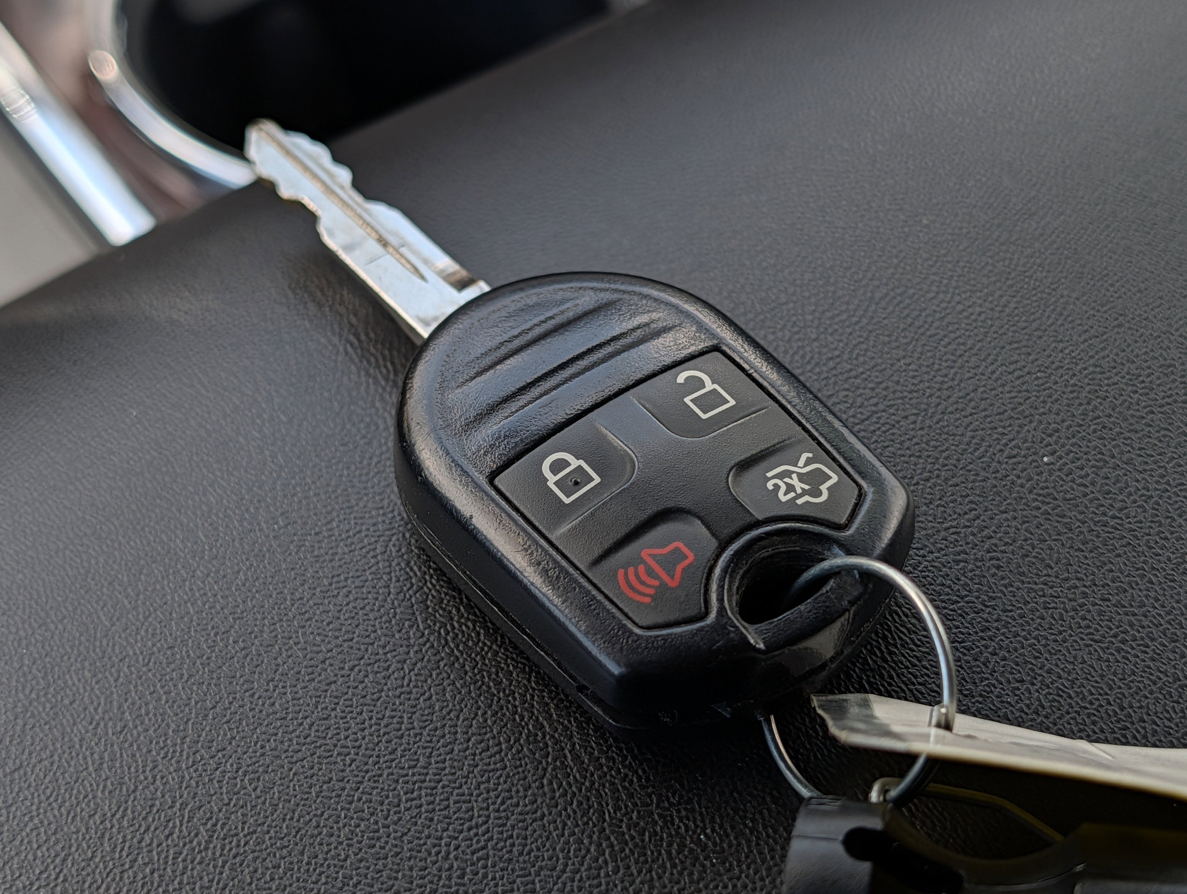 2014 Lincoln Navigator Base