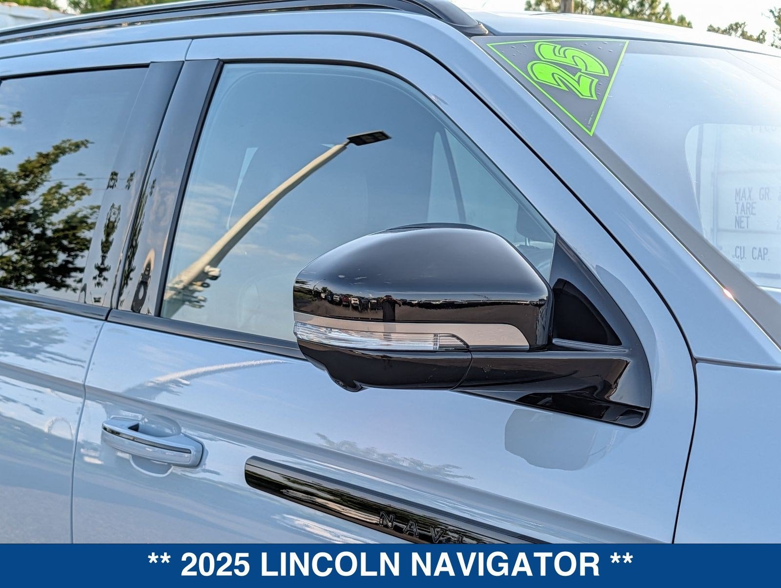 2025 Lincoln Navigator Reserve