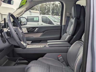 2023 Lincoln Navigator L Black Label