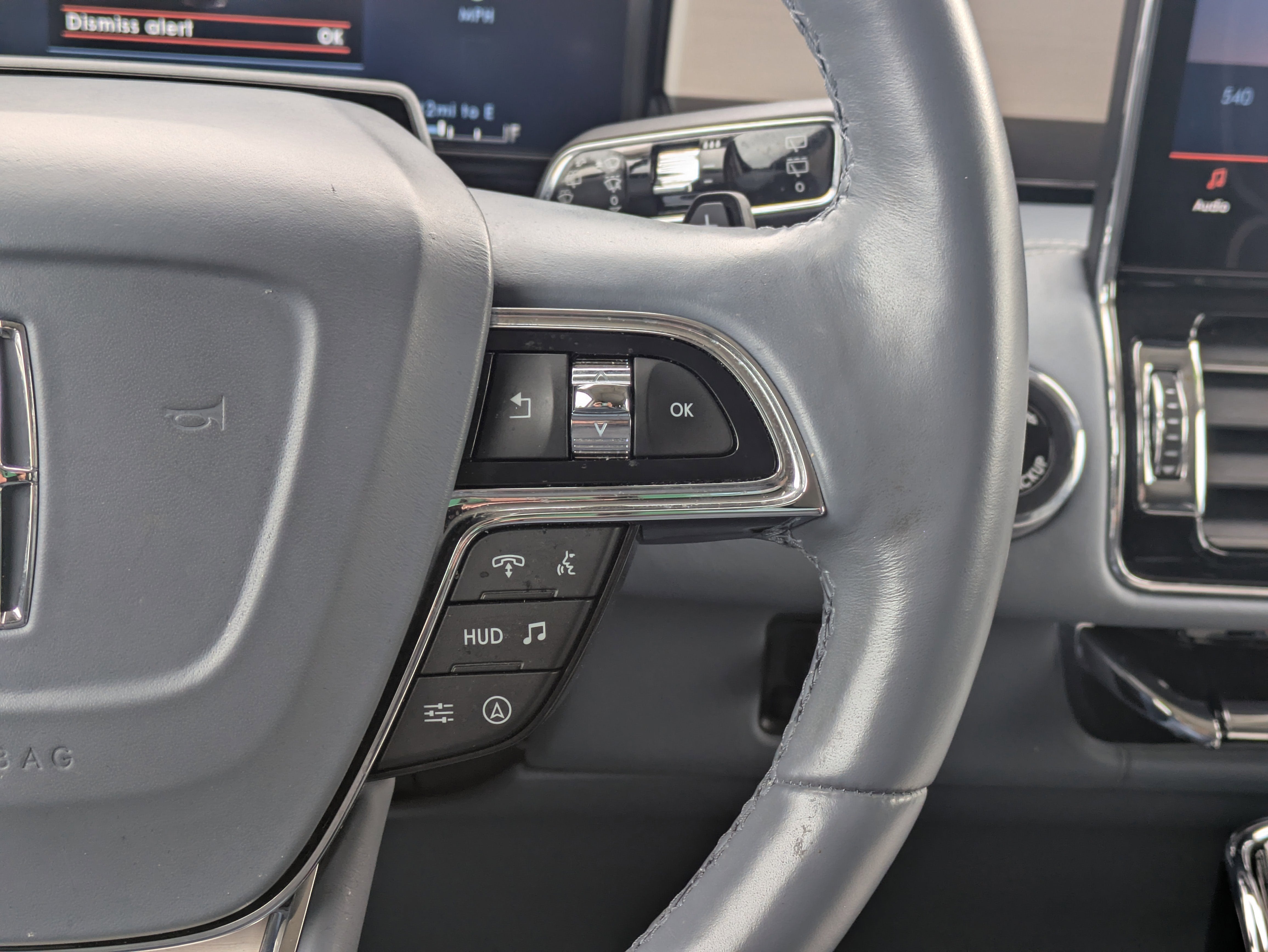 2023 Lincoln Navigator L Black Label