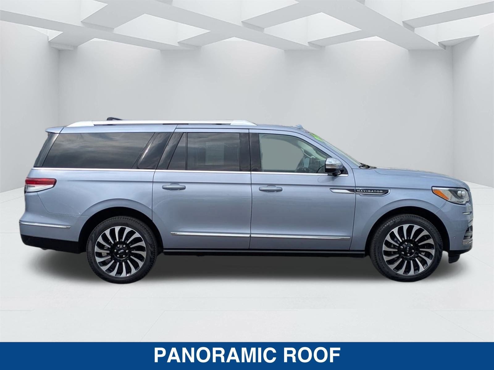 2023 Lincoln Navigator L Black Label