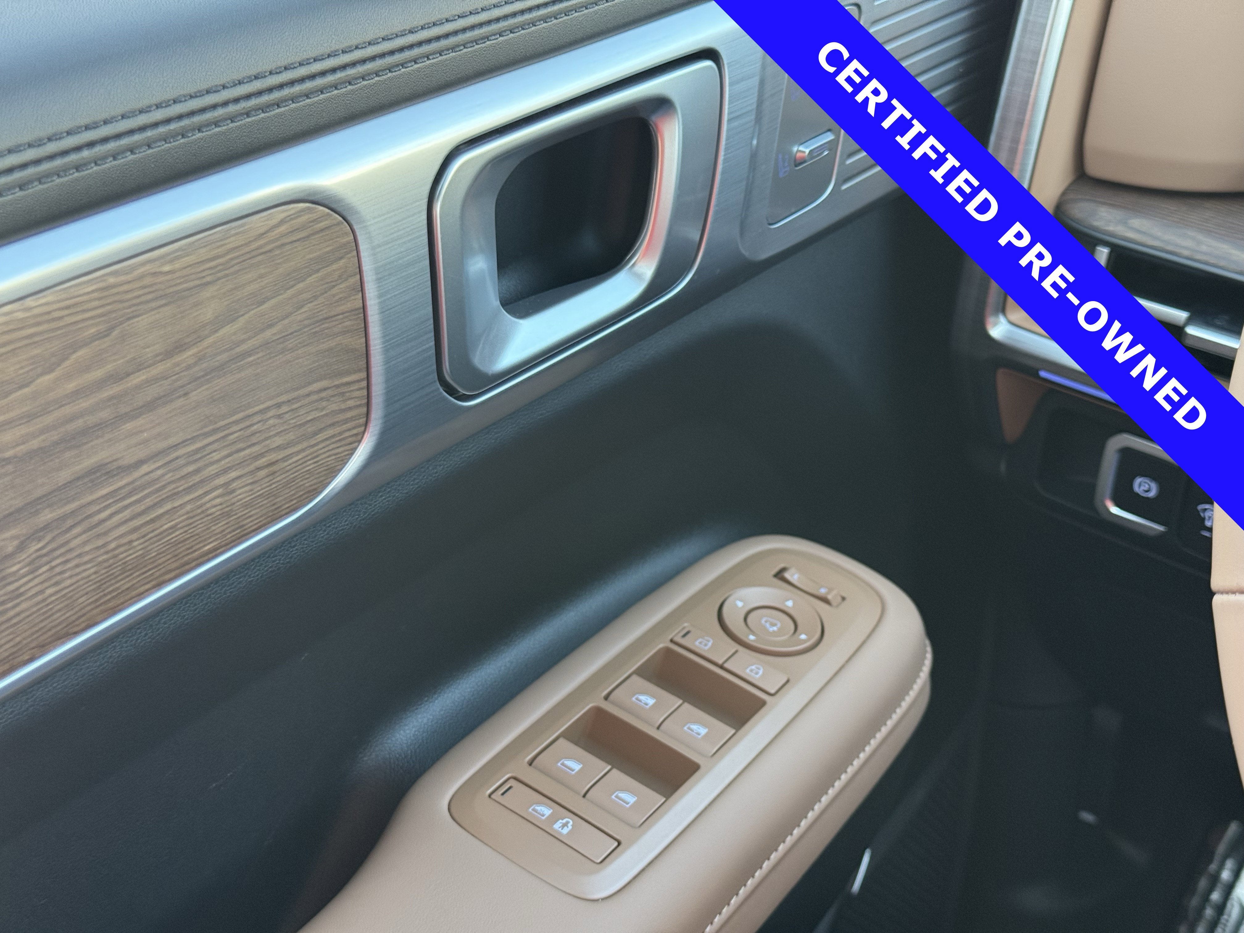 2025 Hyundai Santa Fe HEV Limited