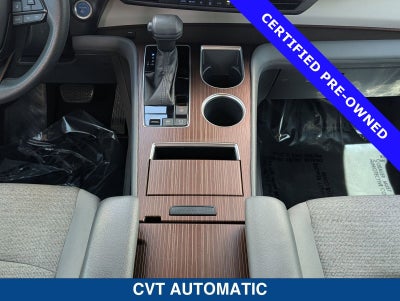 2022 Toyota Sienna LE 8 Passenger