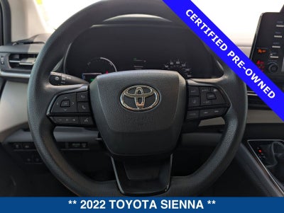2022 Toyota Sienna LE 8 Passenger