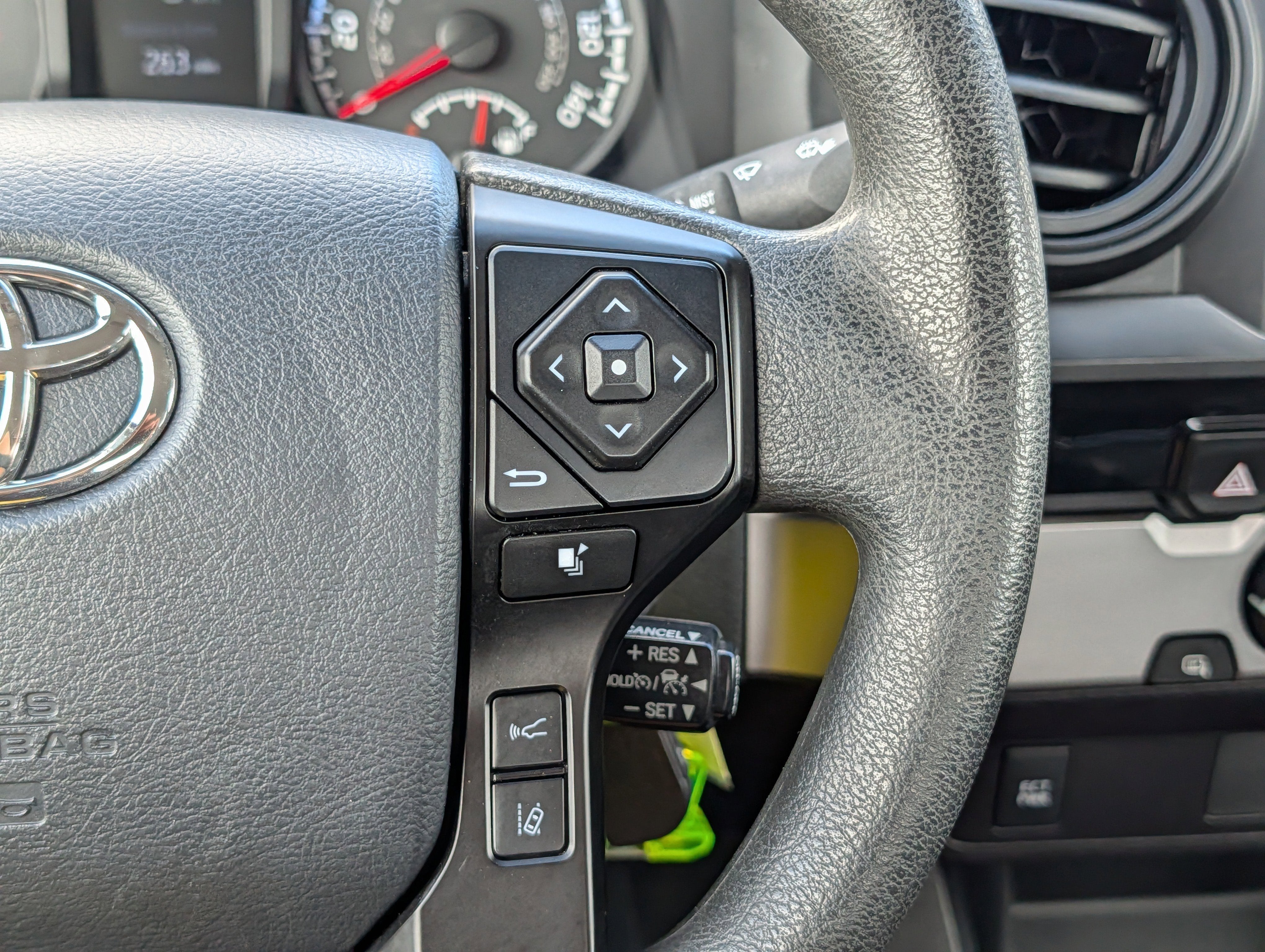 2018 Toyota Tacoma SR