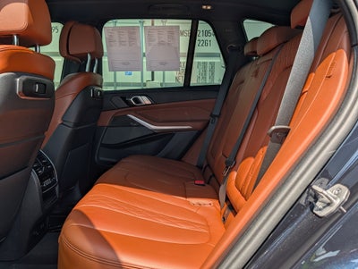2025 BMW X5 M60i