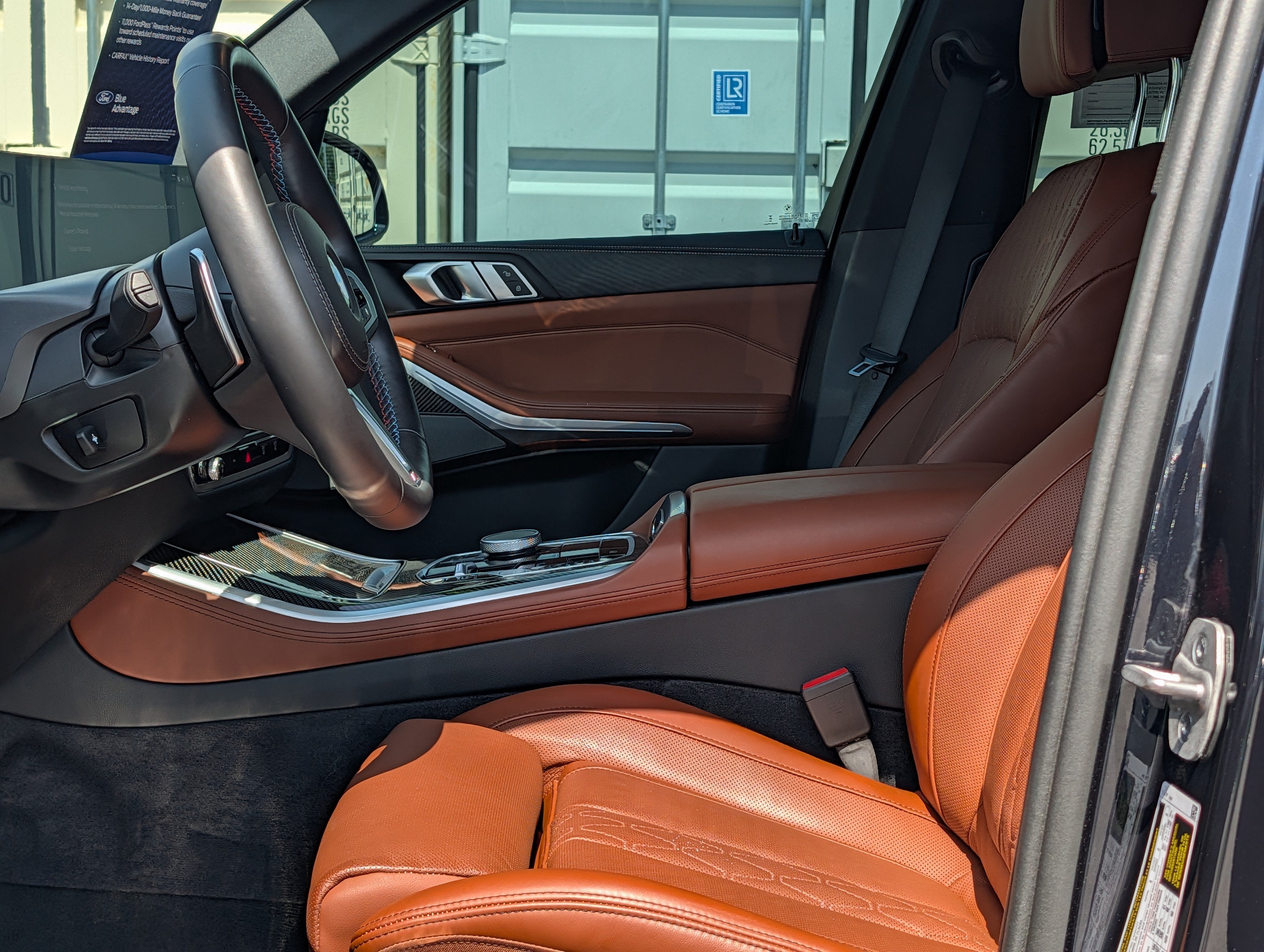 2025 BMW X5 M60i