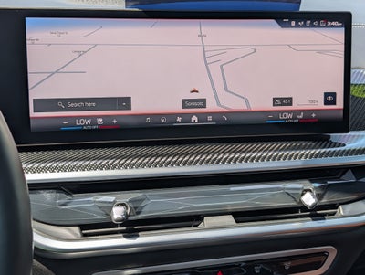 2025 BMW X5 M60i
