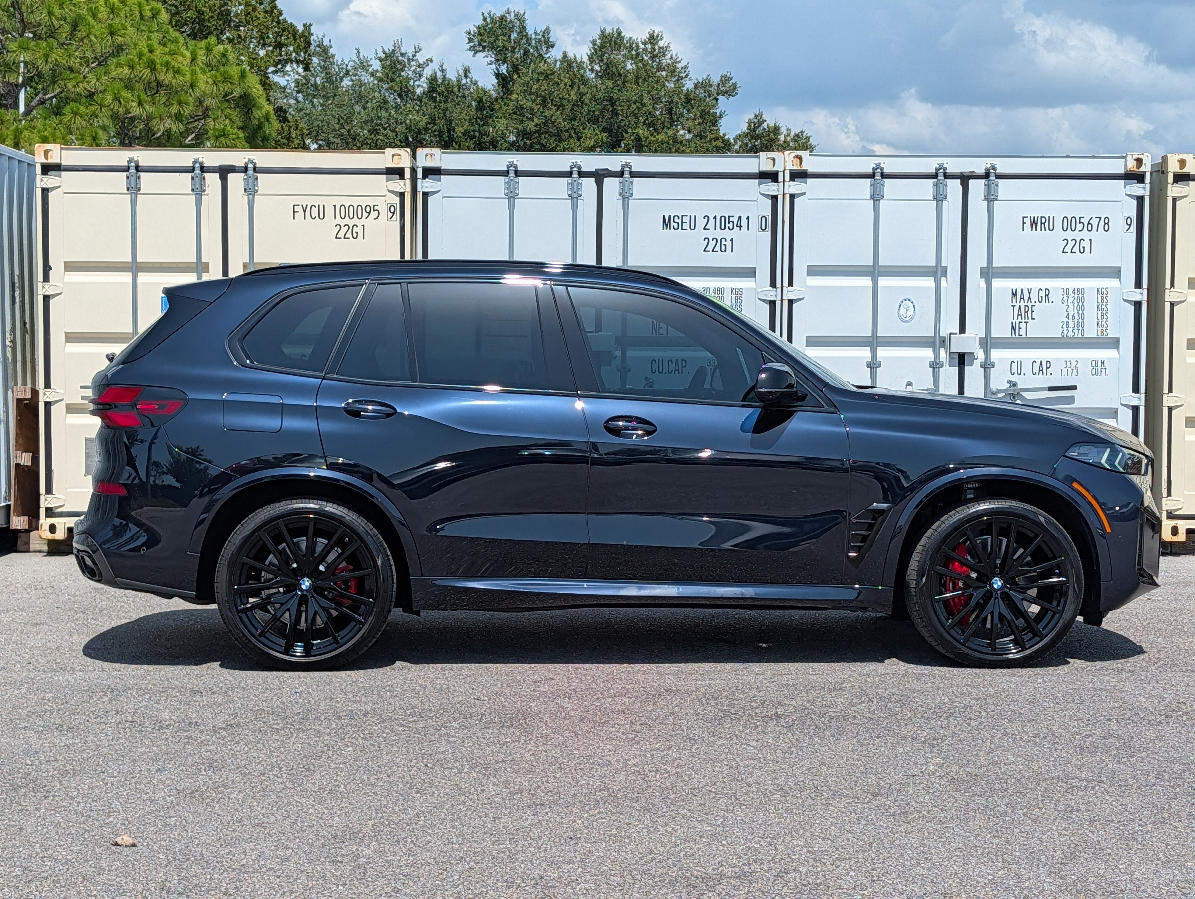 2025 BMW X5 M60i