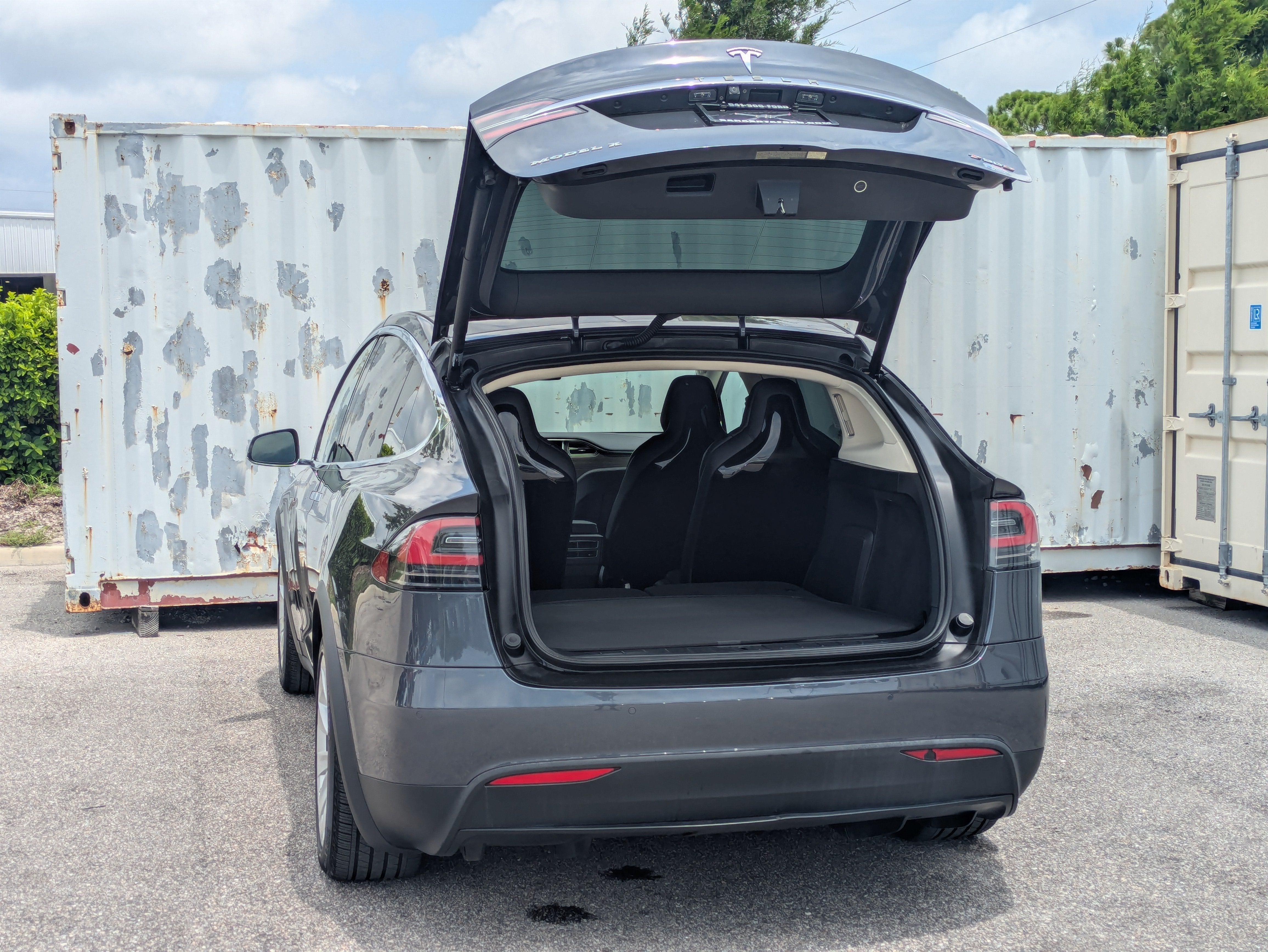 2016 Tesla Model X P90D