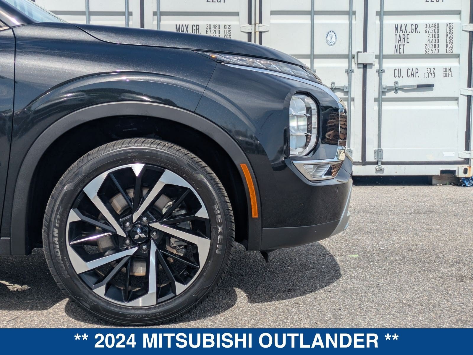 2024 Mitsubishi Outlander SE