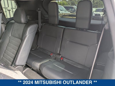 2024 Mitsubishi Outlander SE