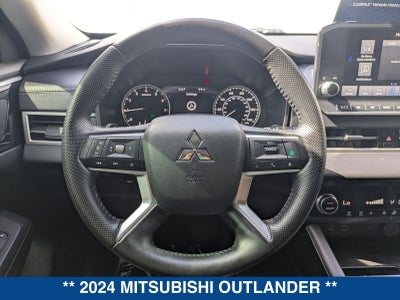 2024 Mitsubishi Outlander SE