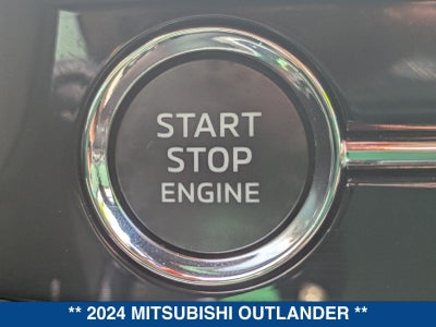 2024 Mitsubishi Outlander SE