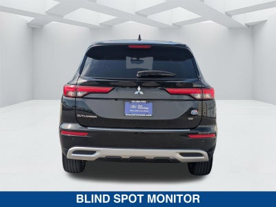 2024 Mitsubishi Outlander SE