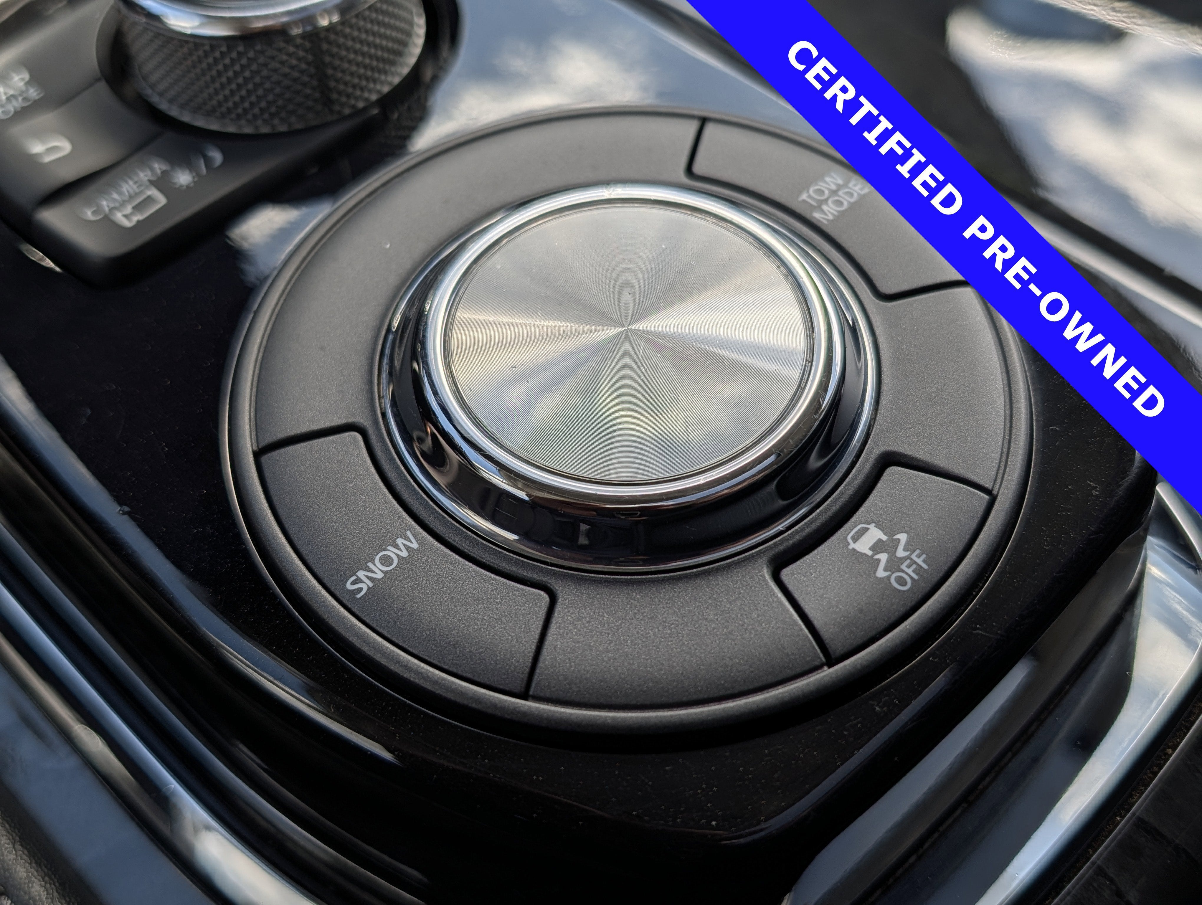 2021 INFINITI QX80 LUXE