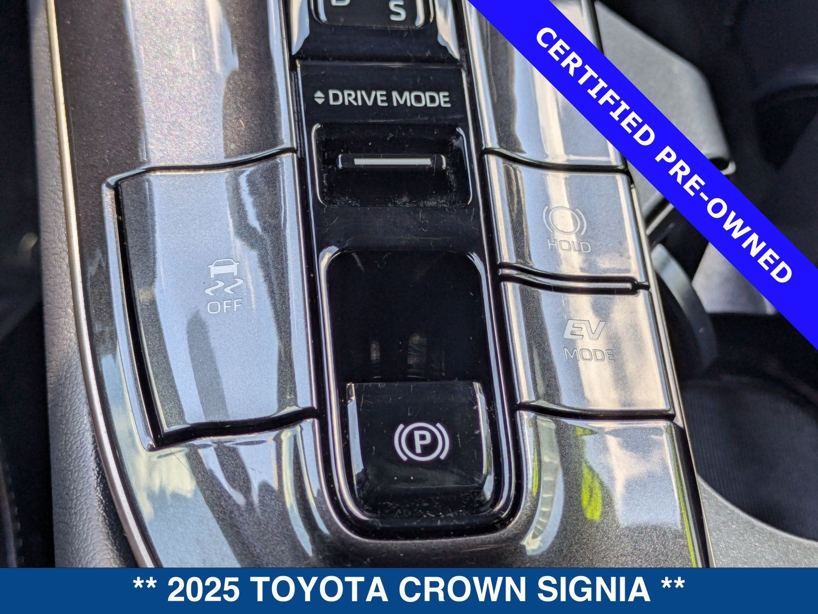2025 Toyota Crown Signia Limited
