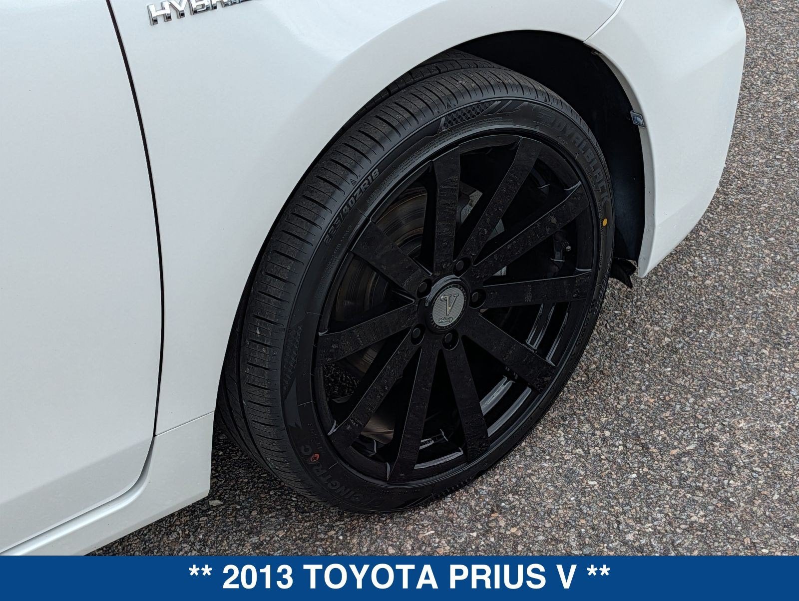 2013 Toyota Prius v Three
