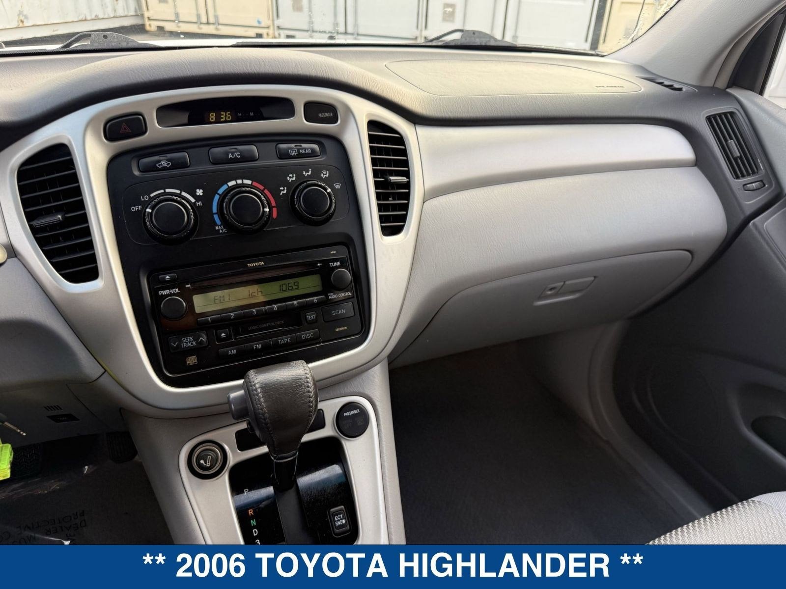 2006 Toyota Highlander w/3rd Row