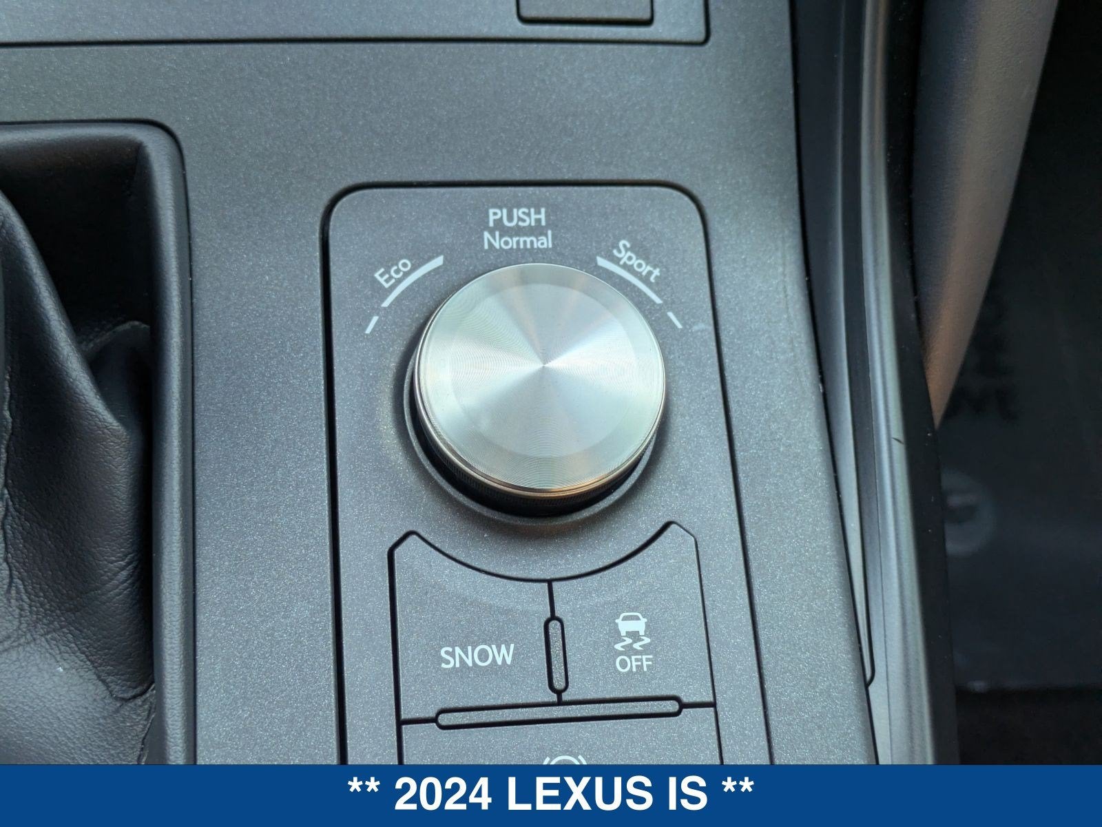 2024 Lexus IS 350 F SPORT Design