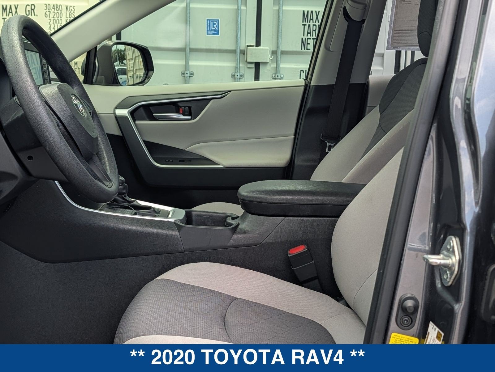 2020 Toyota RAV4 XLE