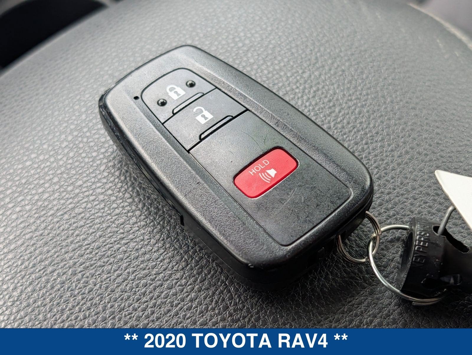 2020 Toyota RAV4 XLE