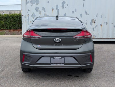2022 Hyundai Ioniq Hybrid SE
