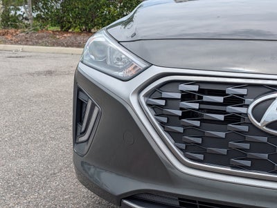 2022 Hyundai Ioniq Hybrid SE