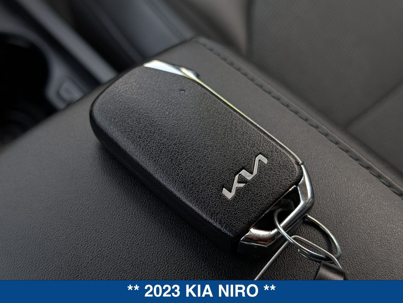 2023 Kia Niro EX