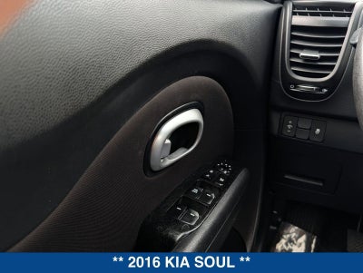 2016 Kia Soul Base