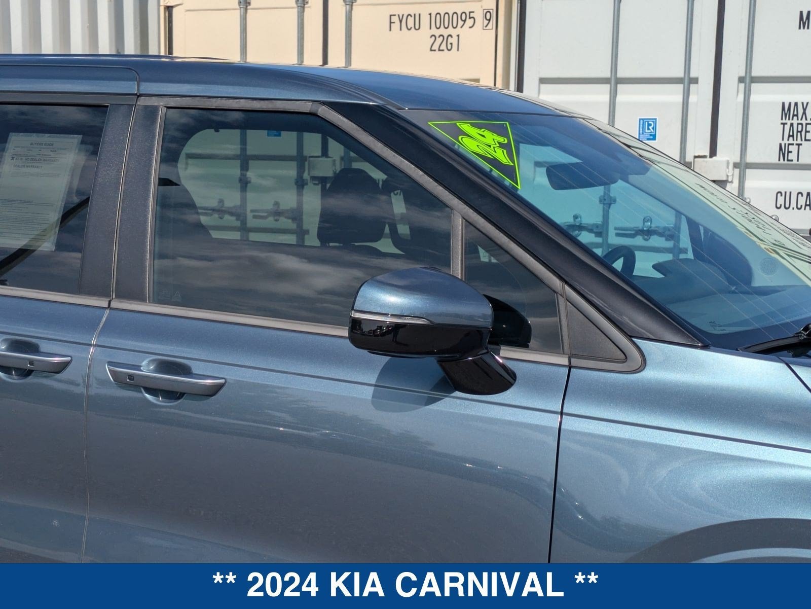 2024 Kia Carnival EX