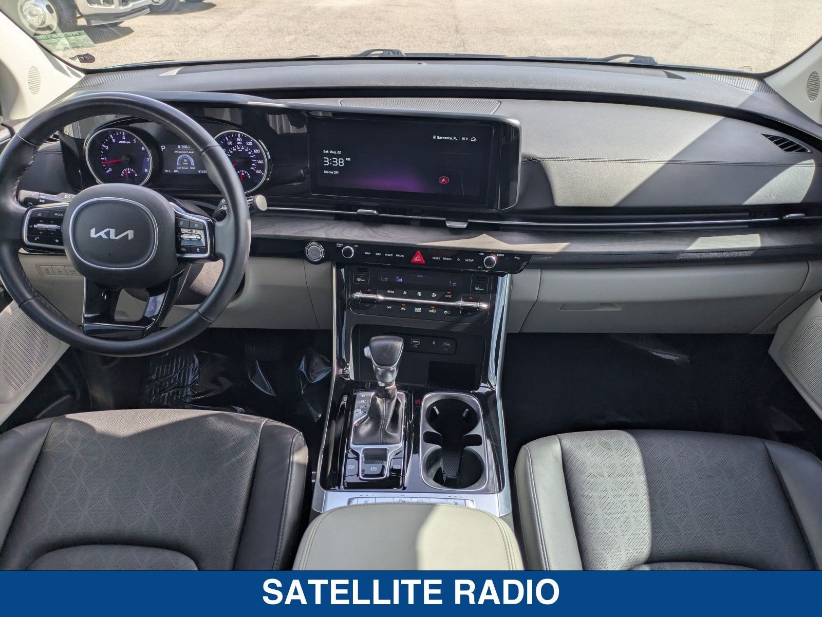 2024 Kia Carnival EX
