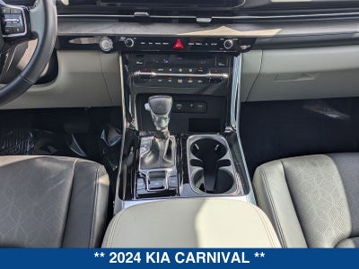 2024 Kia Carnival EX