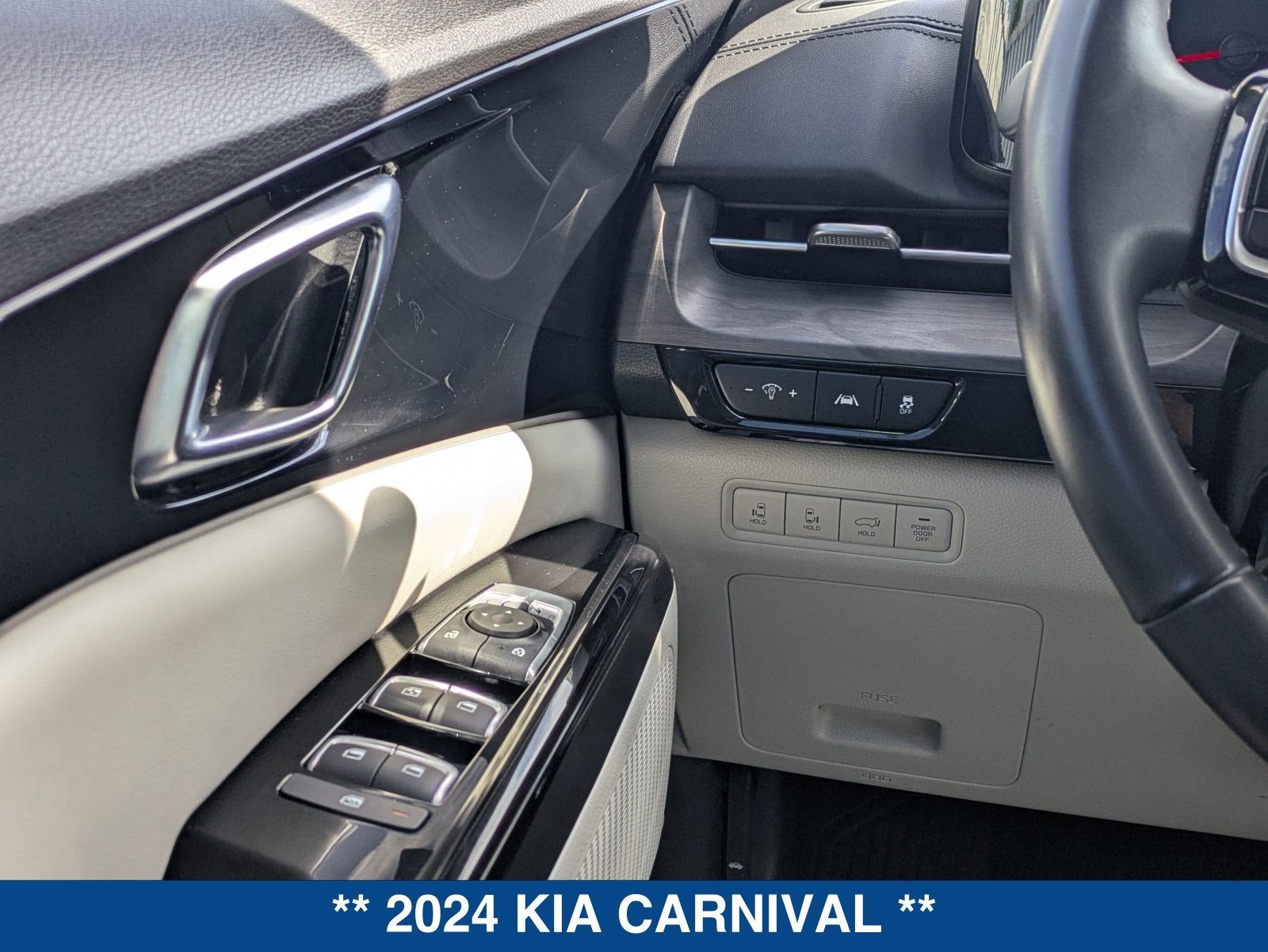 2024 Kia Carnival EX