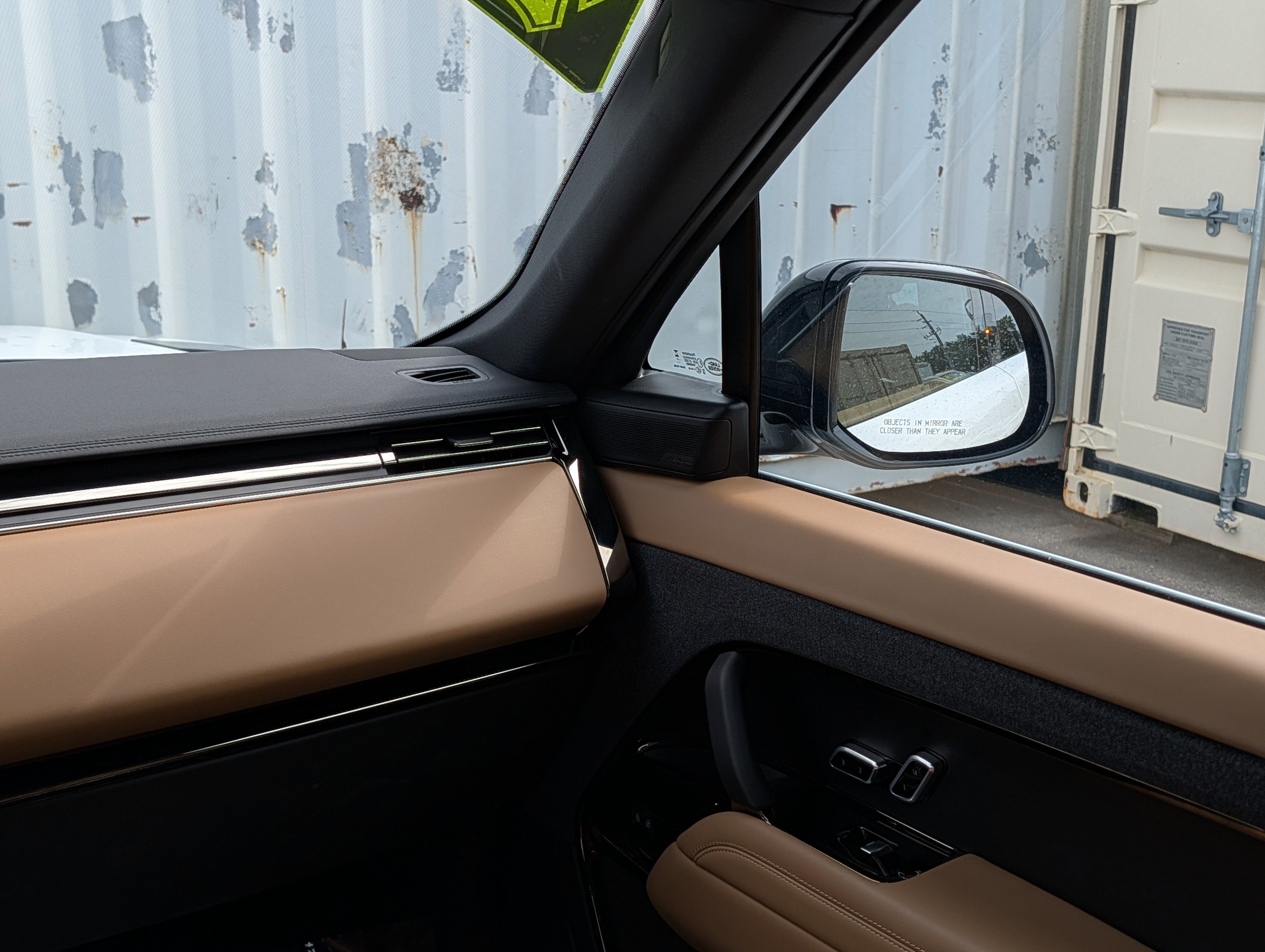 2025 Land Rover Range Rover Sport P360 SE