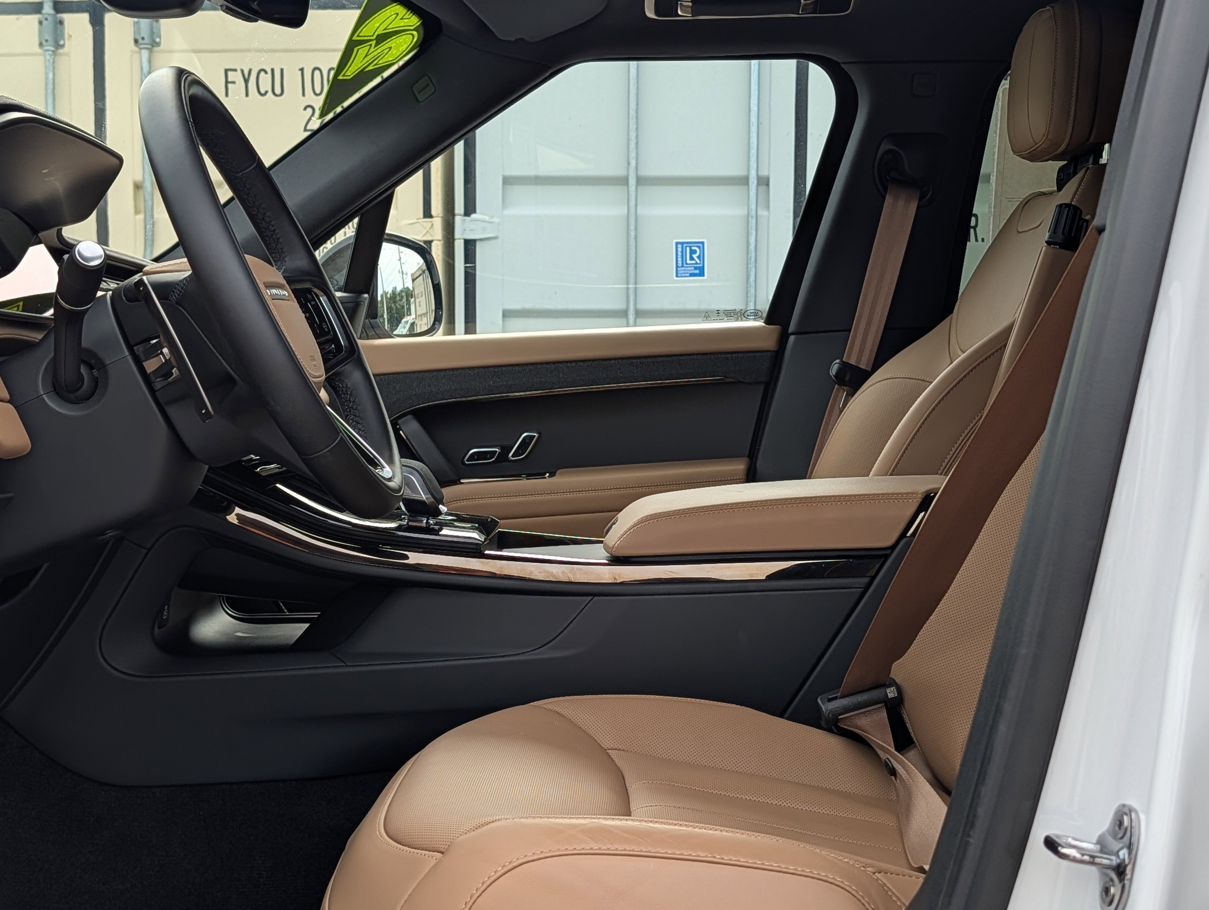 2025 Land Rover Range Rover Sport P360 SE
