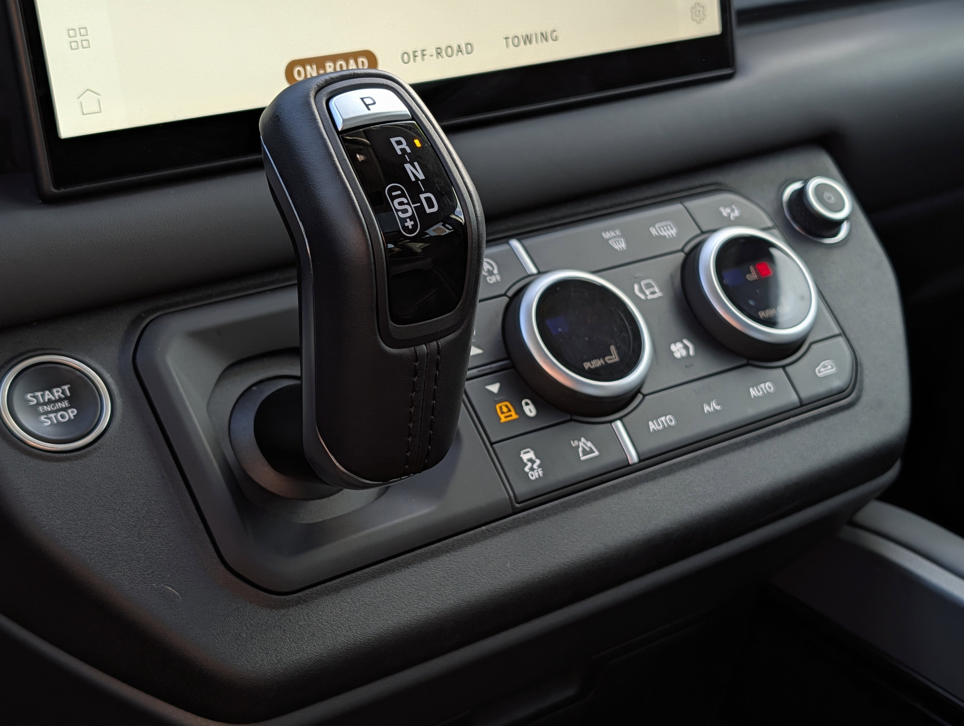 2025 Land Rover Defender P400 S