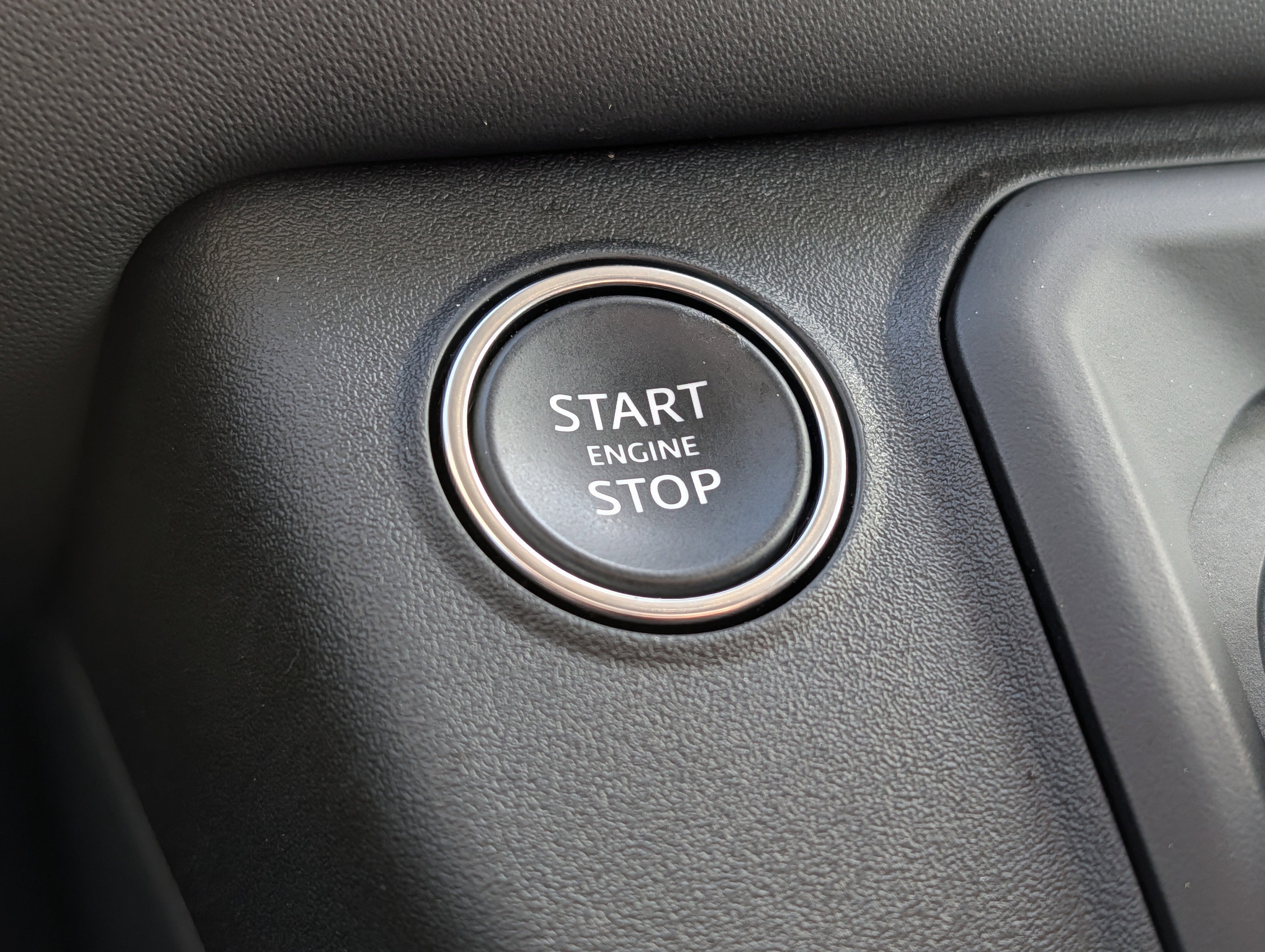 2025 Land Rover Defender P400 S