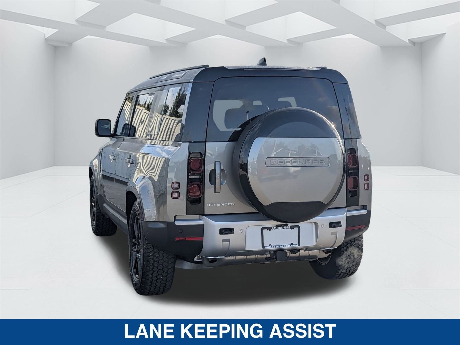 2025 Land Rover Defender P400 S