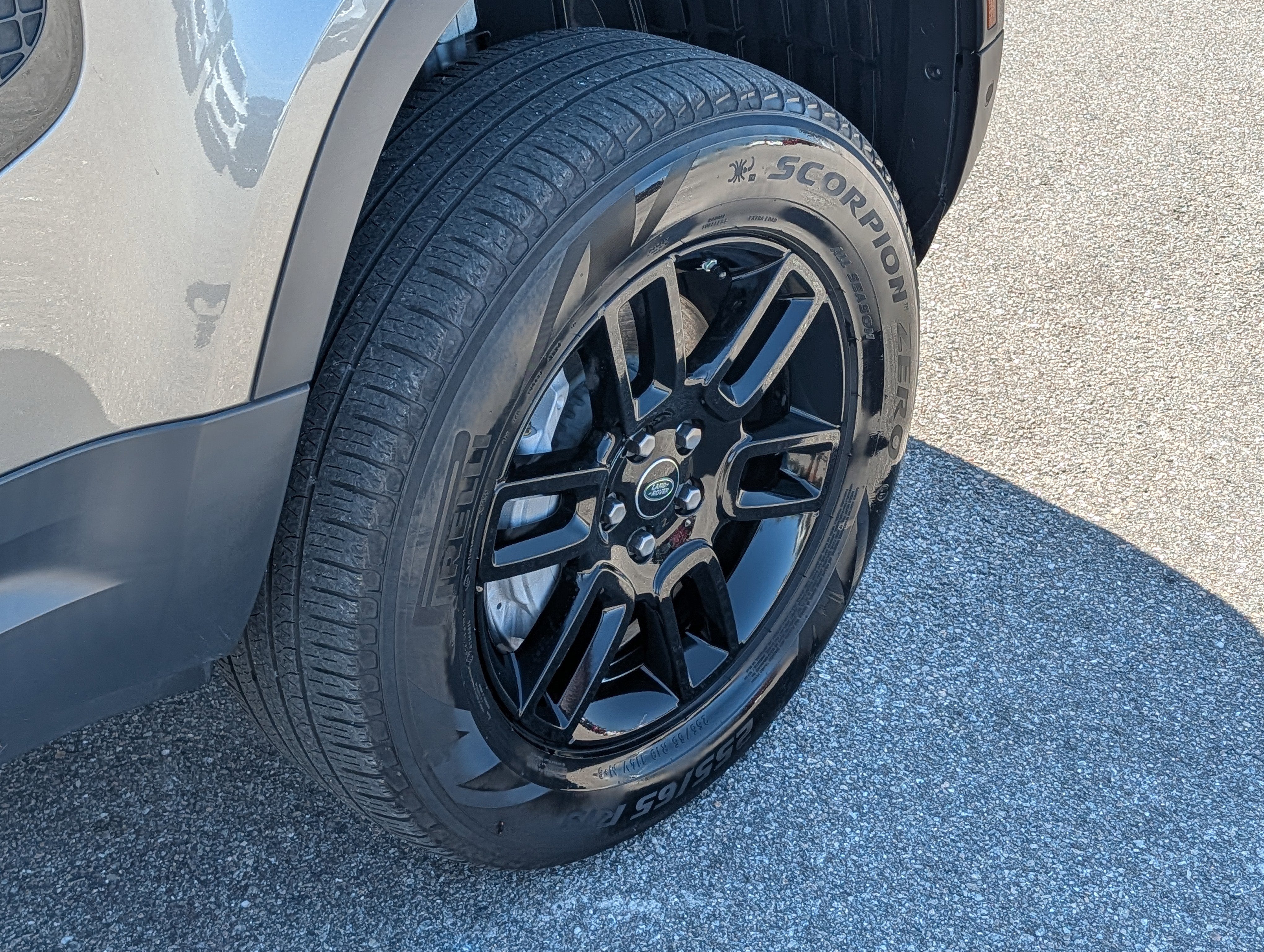 2021 Land Rover Defender 110 SE