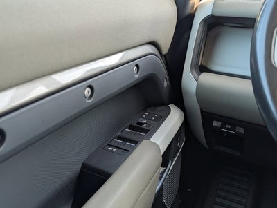 2021 Land Rover Defender 110 SE