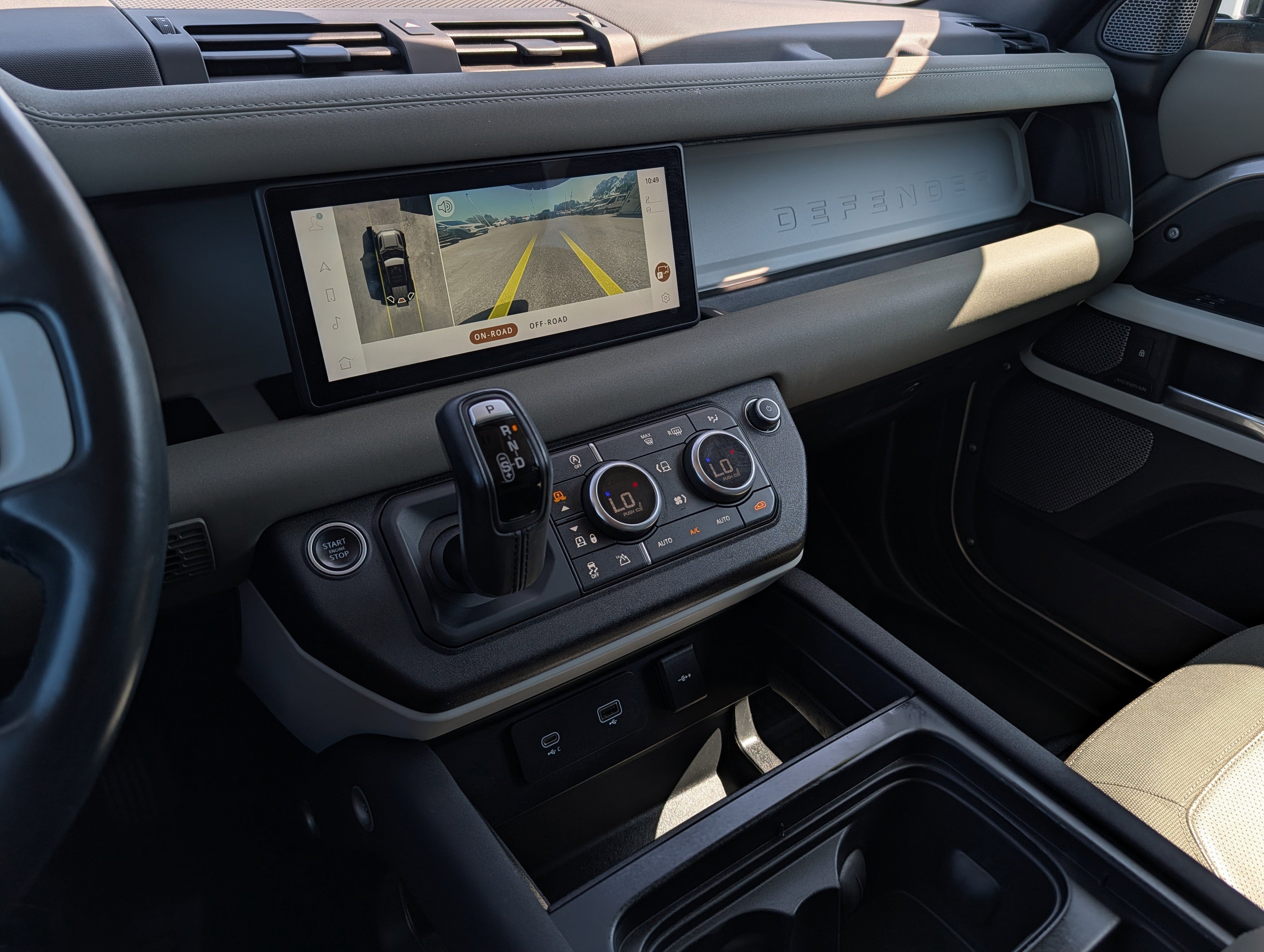 2021 Land Rover Defender 110 SE