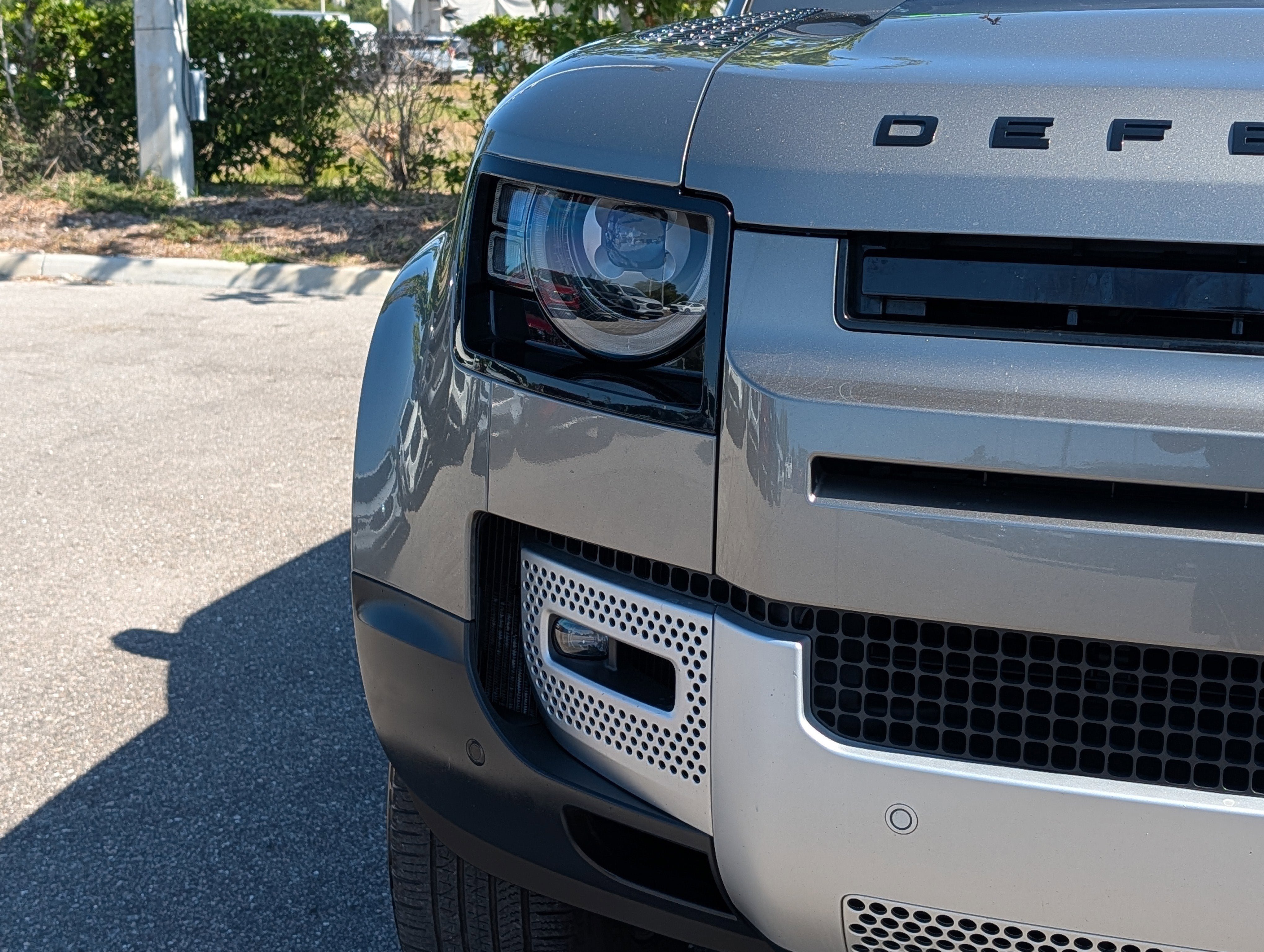2021 Land Rover Defender 110 SE