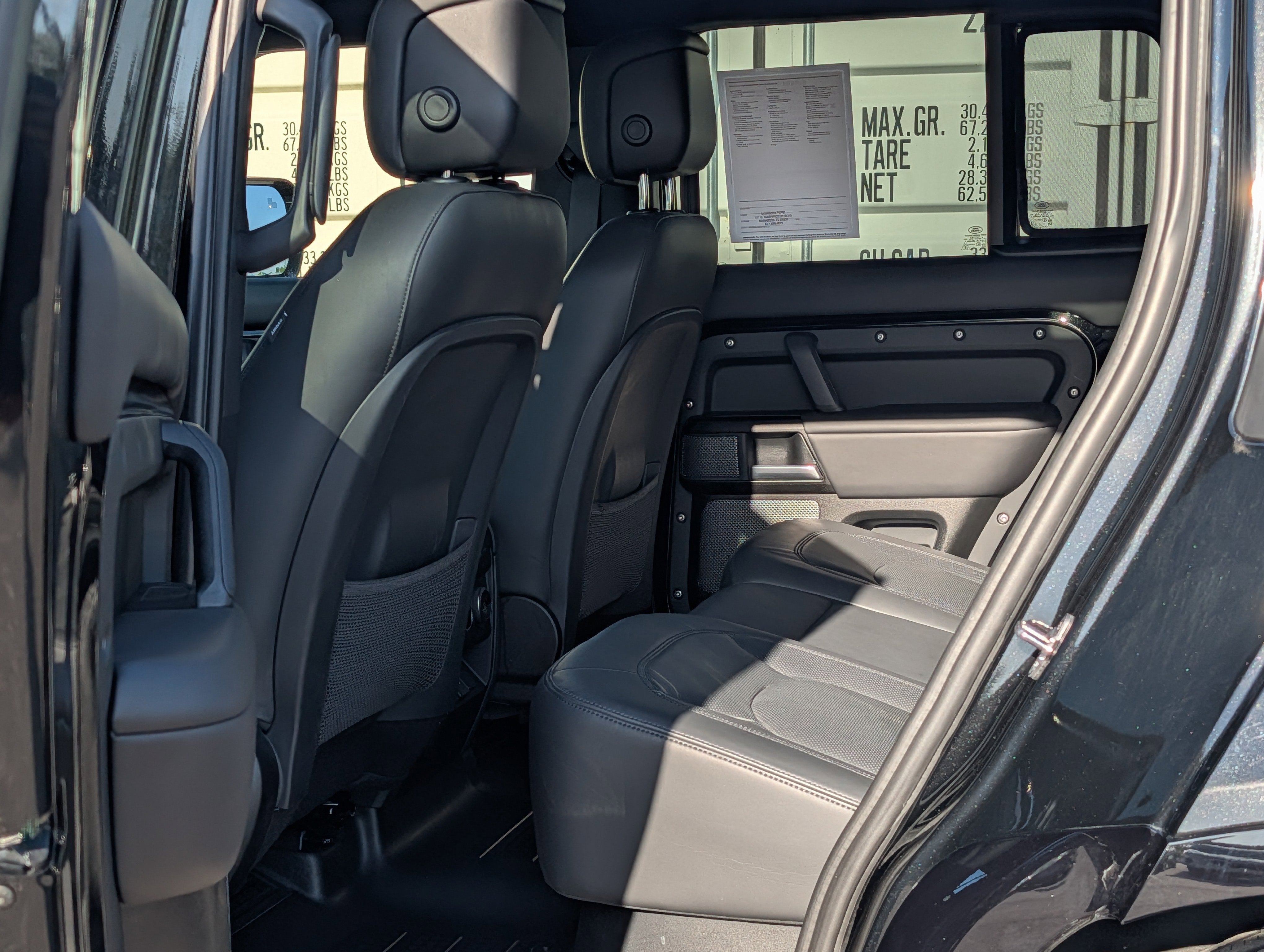 2023 Land Rover Defender 110 V8