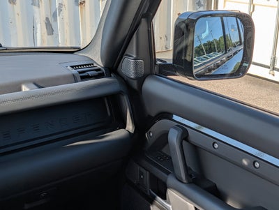 2023 Land Rover Defender 110 V8