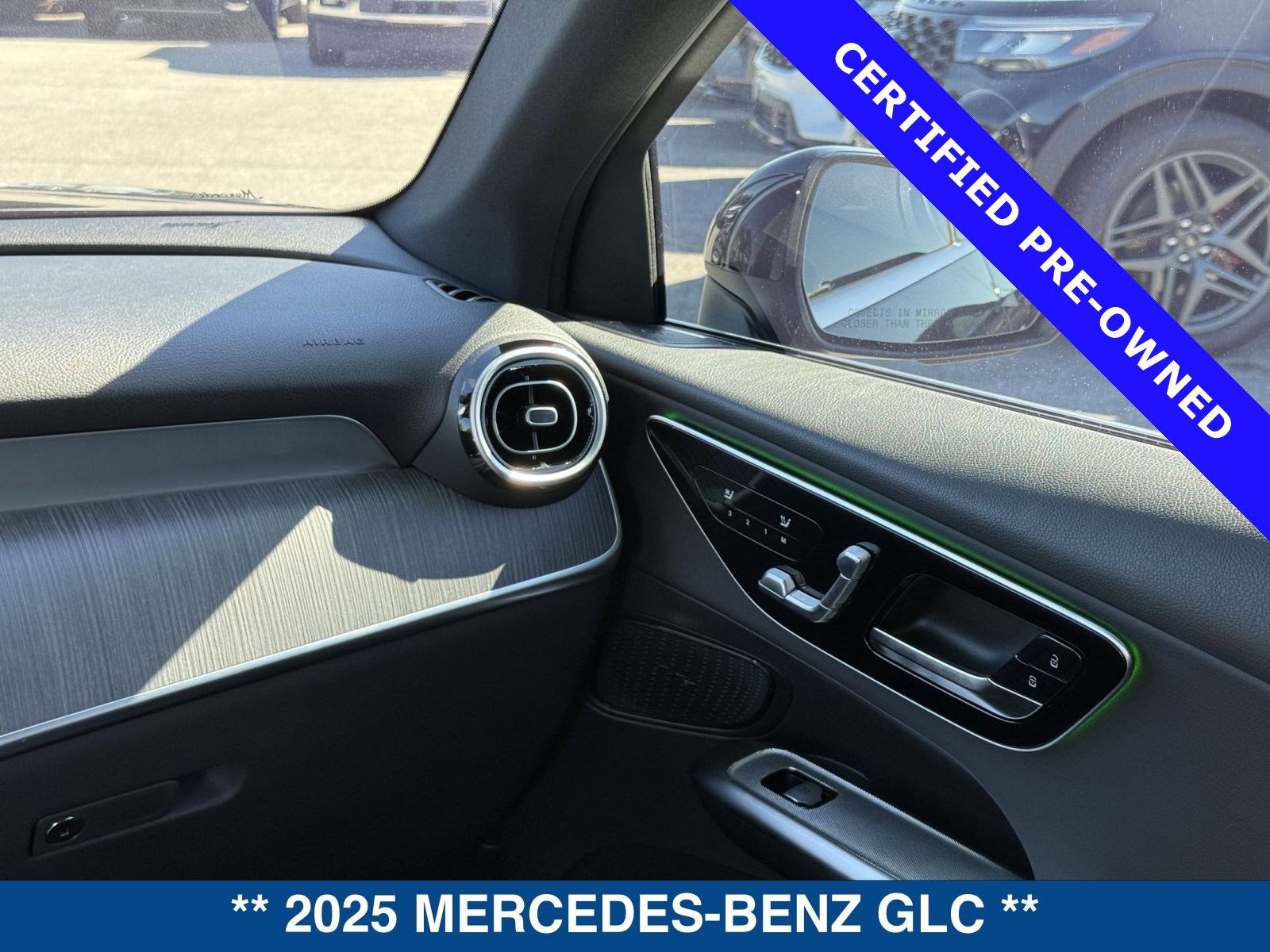 2025 Mercedes-Benz GLC 300 Base